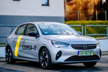 Opel Corsa E Elegacne + dodatkowe wyposażenie.